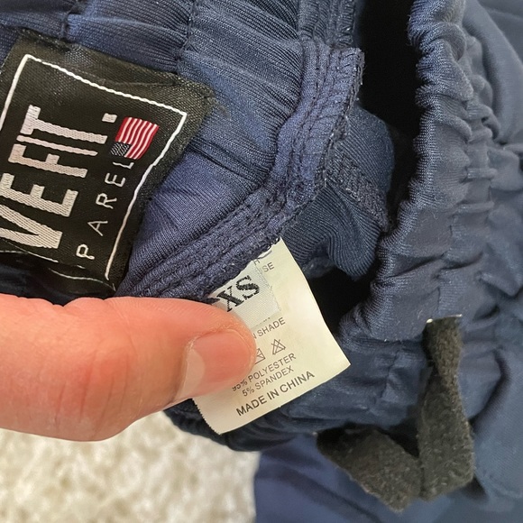 Live Fit Tech Joggers in Navy Men’s XS (28) - Picture 2 of 7